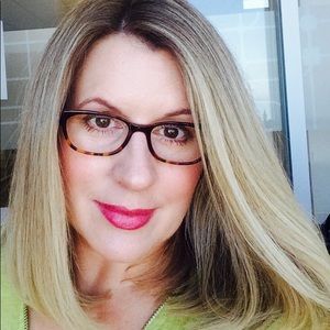 Meet your Posher, Alyson